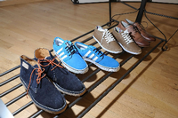 Anziehend. Zu den Firmen im Portfolio gehören auch die Personal-Shopping-Plattform Outfittery, in deren Büro, diese Schuhe aufgenommen wurden.