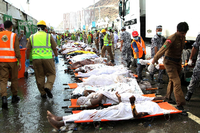Katastrophe. Bei der Hadsch in Mekka wurden am 23.9.2015 bei einer Massenpanik mindestens 700 Menschen getötet.