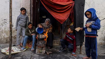Eine palästinensische Familie im südlichen Gazastreifen.