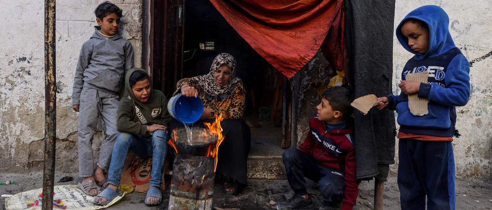 Eine palästinensische Familie im südlichen Gazastreifen.
