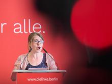 „Es braucht Vergesellschaftung!“: Berliner Linke-Chefin antwortet bei Parteitag auf Kai Wegners Enteignungs-Absage