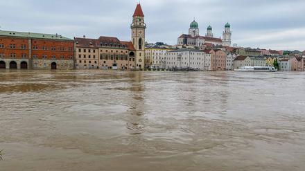 Das Hochwasser am Dienstag in Passau, wo Donau, Inn und Ilz zusammenfließen.