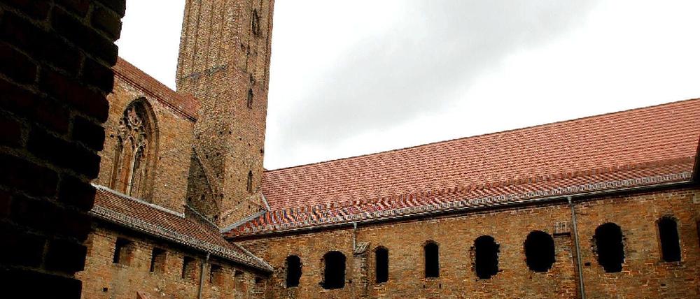 Brandenburg PauliKloster offiziell übergeben