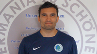 Paul Mitscherlich, 33, ist Spielertrainer der zweiten Mannschaft von Germania Schöneiche in der Landesliga. Früher spielte er für den Klub in der Oberliga.