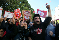 Sieben Jahre nach dem Sturz von Machthaber Ben Ali demonstrierten Hunderte Menschen auf den Straßen von Tunis.