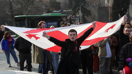 Proteste gegen das Gesetz zu „ausländischen Agenten“ in Tiflis. 
