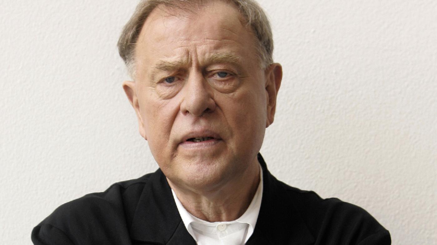 Zeitungsinterview Peymann sich um die Zukunft des Theaters