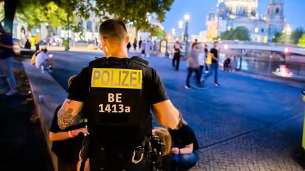 Immer unterwegs, immer unter Druck: die Polizei in Berlin.