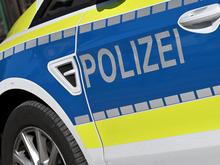 Versehentlich aufs Gaspedal getreten: Auto bricht durch Schranke in Potsdamer Tiefgarage – Frau leicht verletzt