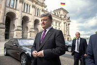 Petro Poroschenko, ukrainischer Präsidentschaftskandidat,vor dem Reichstagsgebäude in Berlin.