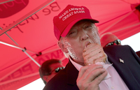Zum Geheimnis seiner guten Gesundheit sagt Donald Trump: "Ich esse einfach, was ich will."