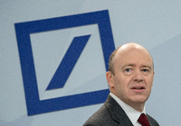 John Cryan, Co-Vorstandsvorsitzender der Deutschen Bank, greift bei dem Geldhaus hart durch.