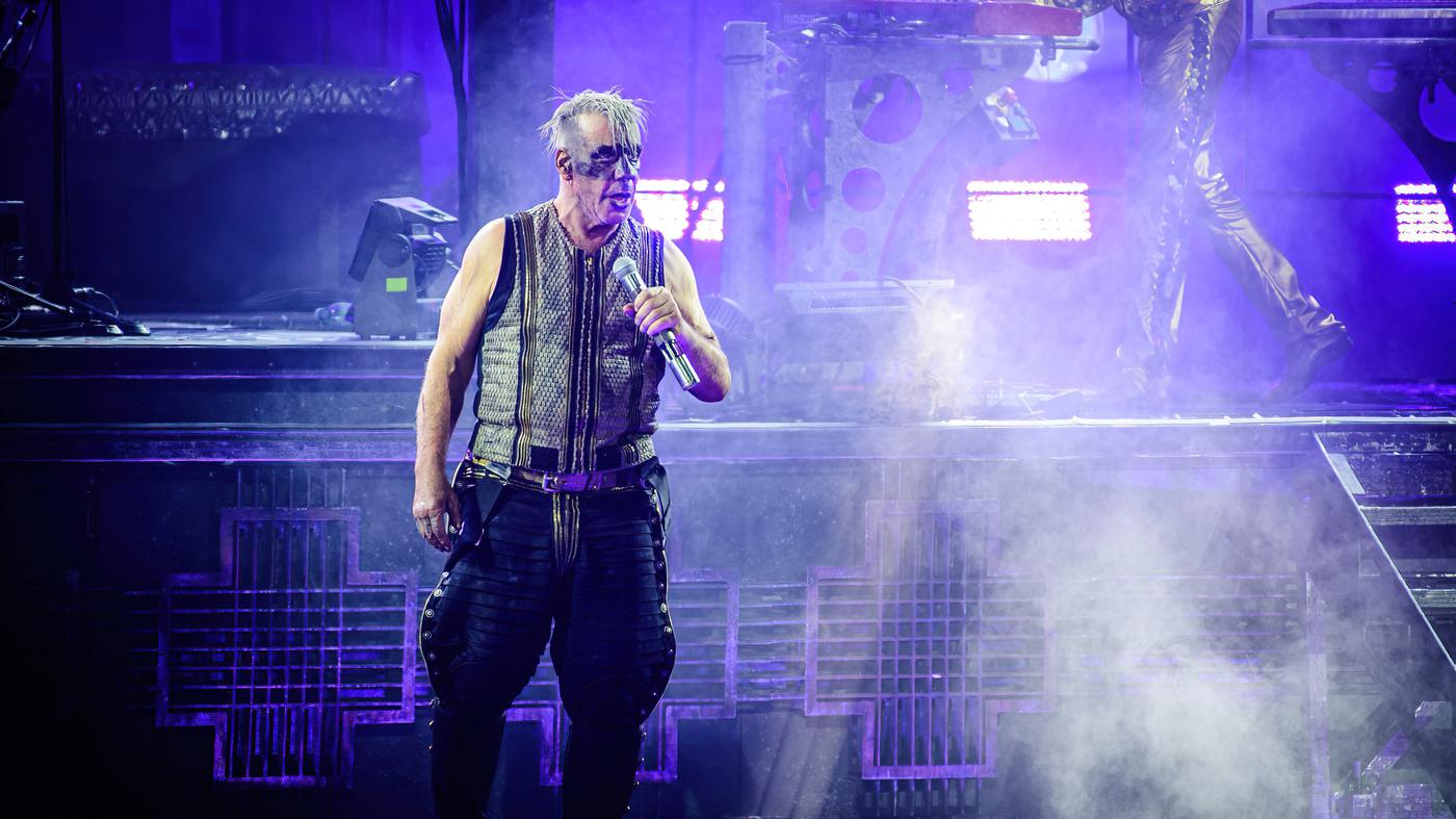 Erstes Rammstein-Konzert im Berliner Olympiastadion: Unbeeinträchtigte Pyros ohne Phallus