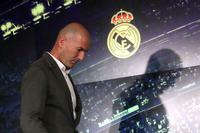 Aufbruchstimmung? Zinedine Zidane nach der Pressekonferenz bei Real.