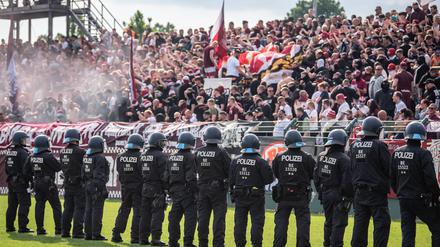 Das Regionalliga-Spiel zwischen dem BFC Dynamo und Energie Cottbus galt als Hochrisikospiel.