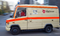 Ein Rettungswagen im Einsatz. (Symbolfoto)