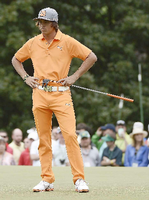 Anders als der gemeine Hobbygolfer kann es sich US-Profi Rickie Fowler erlauben, auch mal Quietsch-Orange zu tragen.
