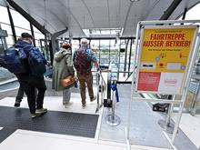 Rolltreppen im Potsdamer Hauptbahnhof defekt: Technik fällt monatelang aus