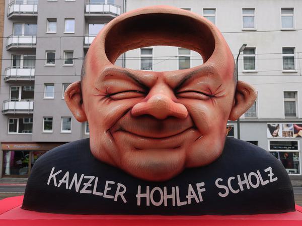 Auch mit Scholz rollt’s. Zumindest in Düsseldorf ist man sich aber nicht sicher, wie viel Substanz der Kanzler hat.