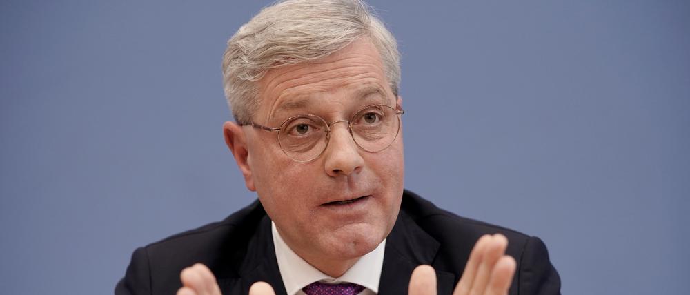 Norbert Röttgen, (CDU) ist Vorsitzender des Auswärtigen Ausschusses des Bundestags.