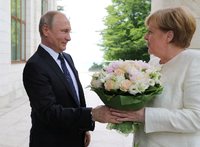 Wladimir Putin und Angela Merkel im Mai in Sotschi.
