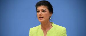 German politician and member of the Bundestag for The Left party Sahra Wagenknecht attends a press conference to present the "Alliance Sahra Wagenknecht, BSW" in Berlin, Germany October 23, 2023. REUTERS/Annegret Hilse
