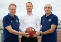 Weiter geht's. Trainer Aito Garcia Reneses (von links), Aufsichtsrat Axel Schweitzer und Sportdirektor Himar Ojeda arbeiten schon seit mehr als zwei Jahren bei Alba zusammen.