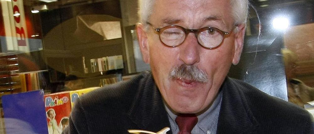 Finanzsenator Sarrazin geht mit Respekt