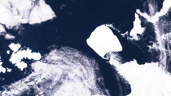 Eine Satellitenaufnahme des größten Eisbergs der Welt, A23a, in der Antarktis, 15. November 2023.  