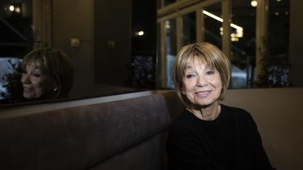 Judy Winter, Schauspielerin, in einem Charlottenburger Cafe.