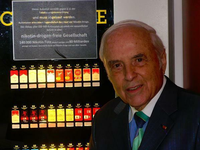 Im Januar 2018 wies Ludger Schiffler durch Plakatierung des Zigarettenautomaten im Bundestag auf die seiner Meinung nach ungesetzliche Anbringung hin.