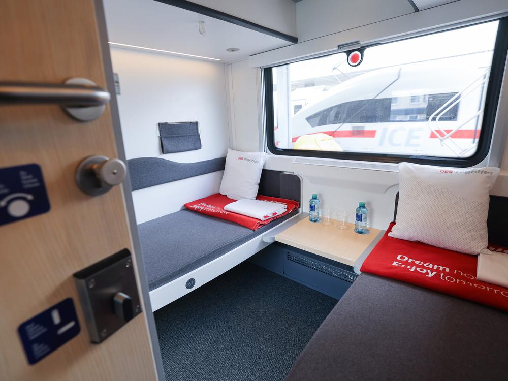 Schlafend von Berlin nach Paris Nachtzug kehrt nach fast zehn Jahren zurück auf die Schiene