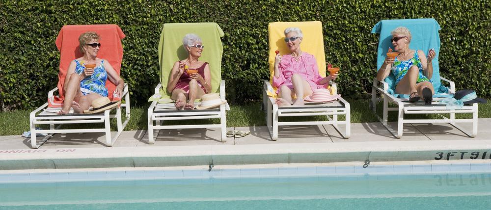Rentner, Senioren, Damen, Pool, Spaß, Sommer
