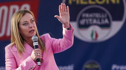 Als Neofaschistin dämonisiert: Die Anführerin des rechten Lagers in Italien, Giorgia Meloni. 