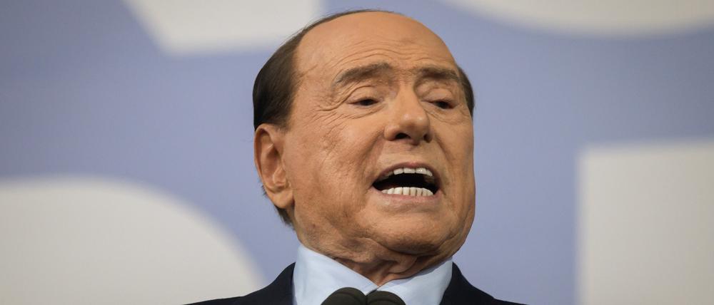 Silvio Berlusconi, 86, ist Medienunternehmer und Chef der rechtspopulistischen Partei Forza Italia.