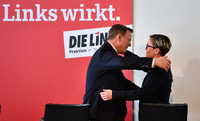 Bodo Ramelow (Die Linke) und Parteikollegin Susanne Hennig-Wellsow am Montag vor der Fraktionssitzung im Landtag.