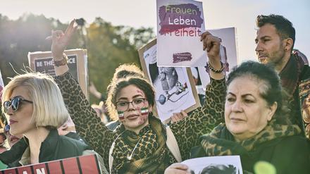 Solidarität mit der Frauenbewegung im Iran. 