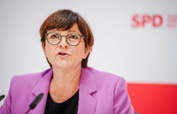 Saskia Esken, SPD-Bundesvorsitzende, kritisiert Gerhard Schröder nach „stern"-Interview.