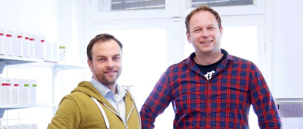 Die Macher hinter den Gewürzmischungen von Spicebar: Kai Dräger (links) und Patrick Hahnel.