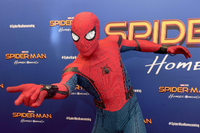 Ein Spiderman bei der Premiere des Films "Spider-Man: Homecoming" in New York .