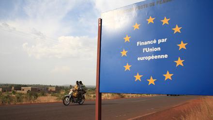 Von der EU geförderter Straßenbau in Mali (2008): Europa scheint sich nicht im Klaren zu sein, was es will.