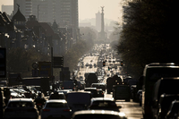 Um Berlins CO2-Ausstoß zu senken, sollen Autos aus der Innenstadt verschwinden, empfiehlt der Berliner Klimabürgerrat.