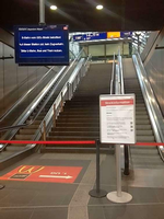 Kein Durchkommen mehr am Hauptbahnhof. Da die S-Bahnen S5, S7 und S75 nicht fahren, wurde der Zugang zur S-Bahn gesperrt.