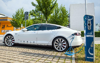Nummer eins. Tesla hängt die deutschen Marken ab und ist aktuell der beliebteste Elektro-Dienstwagen.