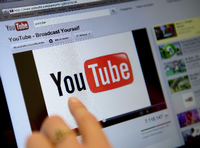 Die Youtube dürfte eine der meistgenutzten Apps auf den Smartphones von Kindern und Jugendlichen sein.