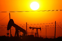 Druck auf die Preise. Einem hohen Angebot an Öl steht eine nach wie vor verhaltene Nachfrage gegenüber.