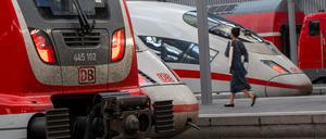 Die Bundespolizei warnt vor manipulierten Steckdosen in Zügen verschiedener Eisenbahnunternehmen. 
