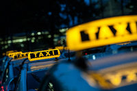 Am Freitagabend streiken Taxifahrer in Schönefeld (Symbolbild).