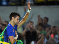 Bitteres Ende: Topfavorit Novak Djokovic scheidet schon in der ersten Runde aus.