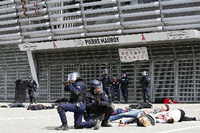 Die französische Polizei simulierte bei einer Großübung am 21. April einen Terrorangriff.